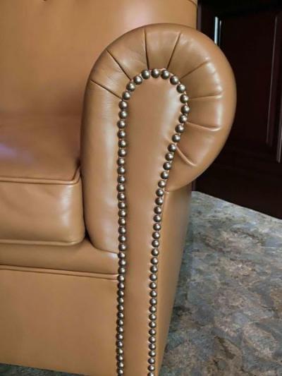 Vintage Leather Lounge Chairs (close-up)